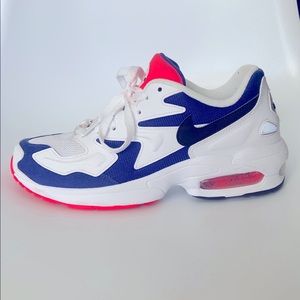 NWOT NIKE Pink, Royal Blue, and White Nike Air Max2 Light Shoe